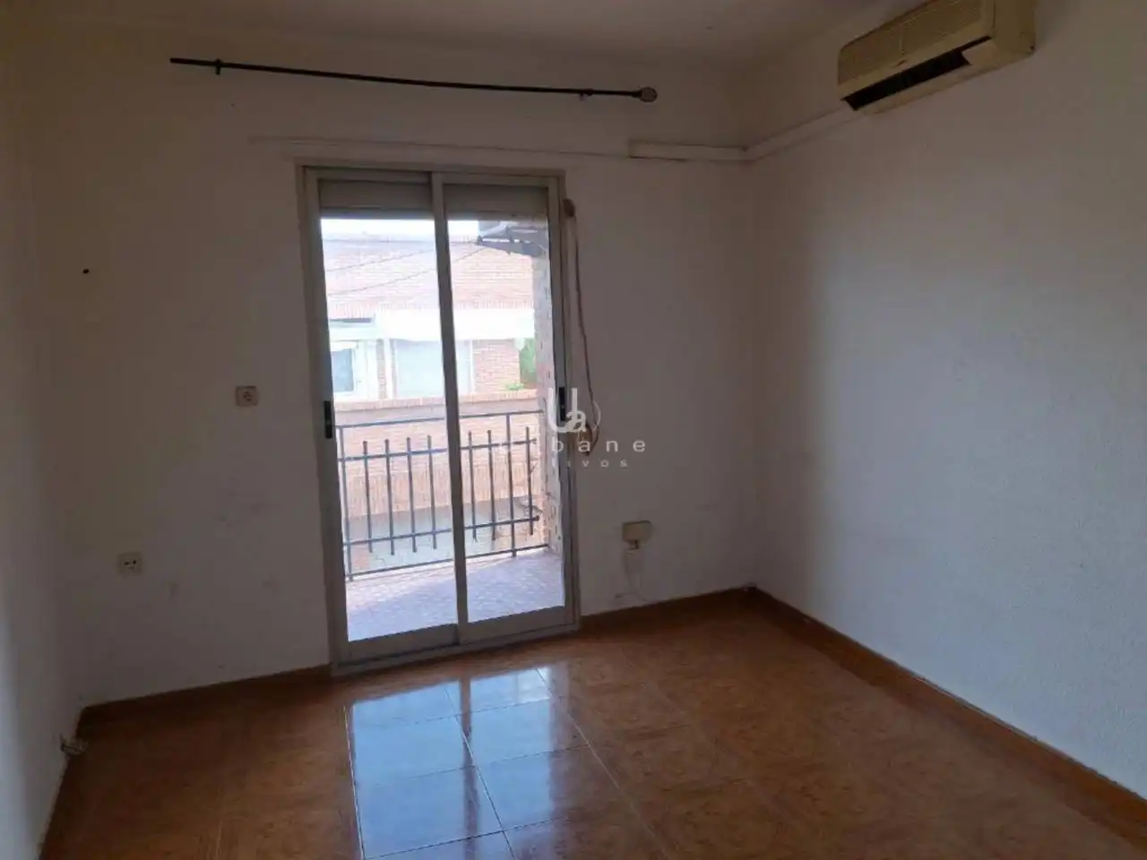 Piso en venta en Calle Vicente Puchol, El Castellar i l'Oliverar