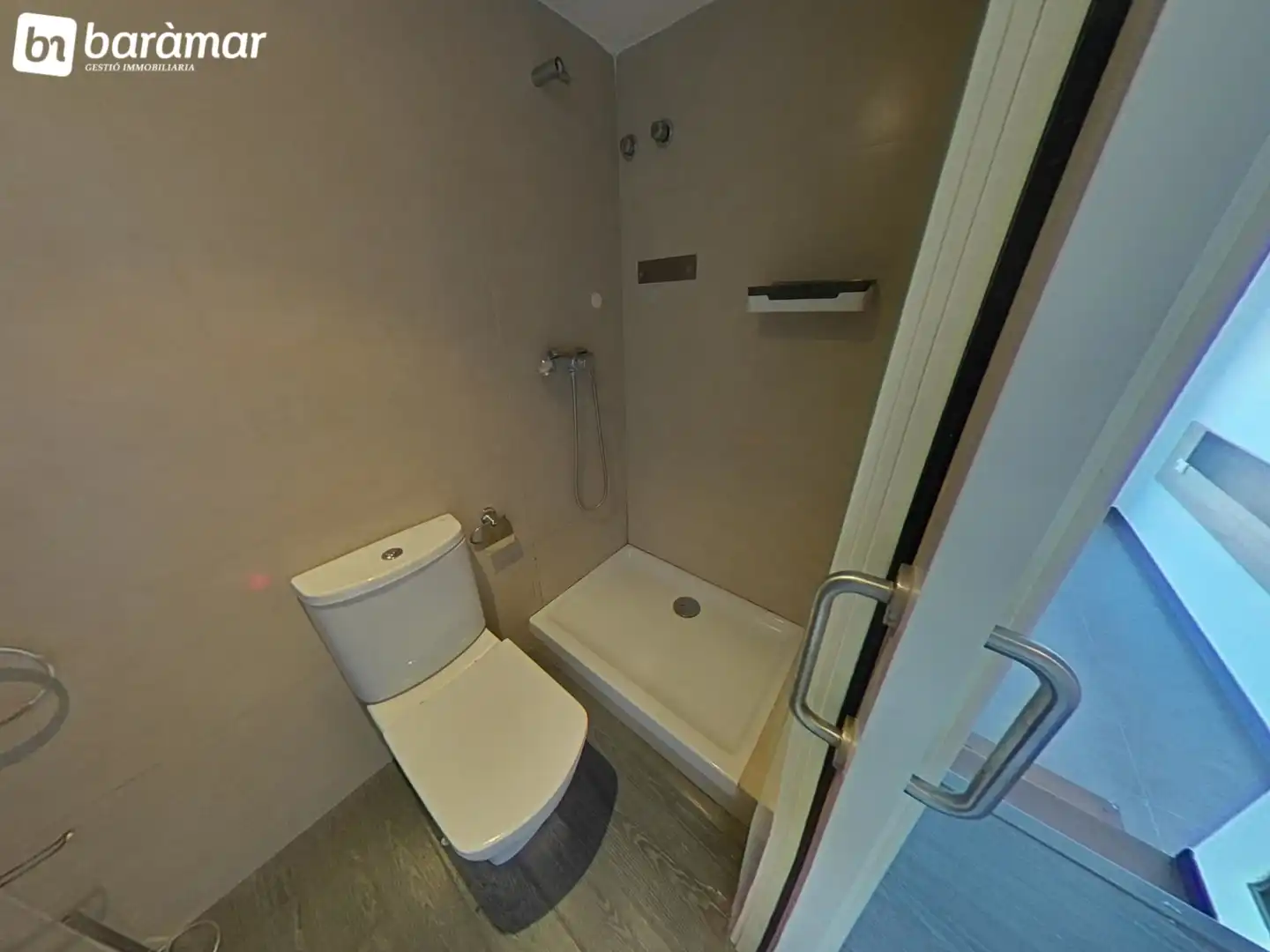 Baño de Casa adosada en venta en El Vendrell con Aire acondicionado, Calefacción y Jardín privado