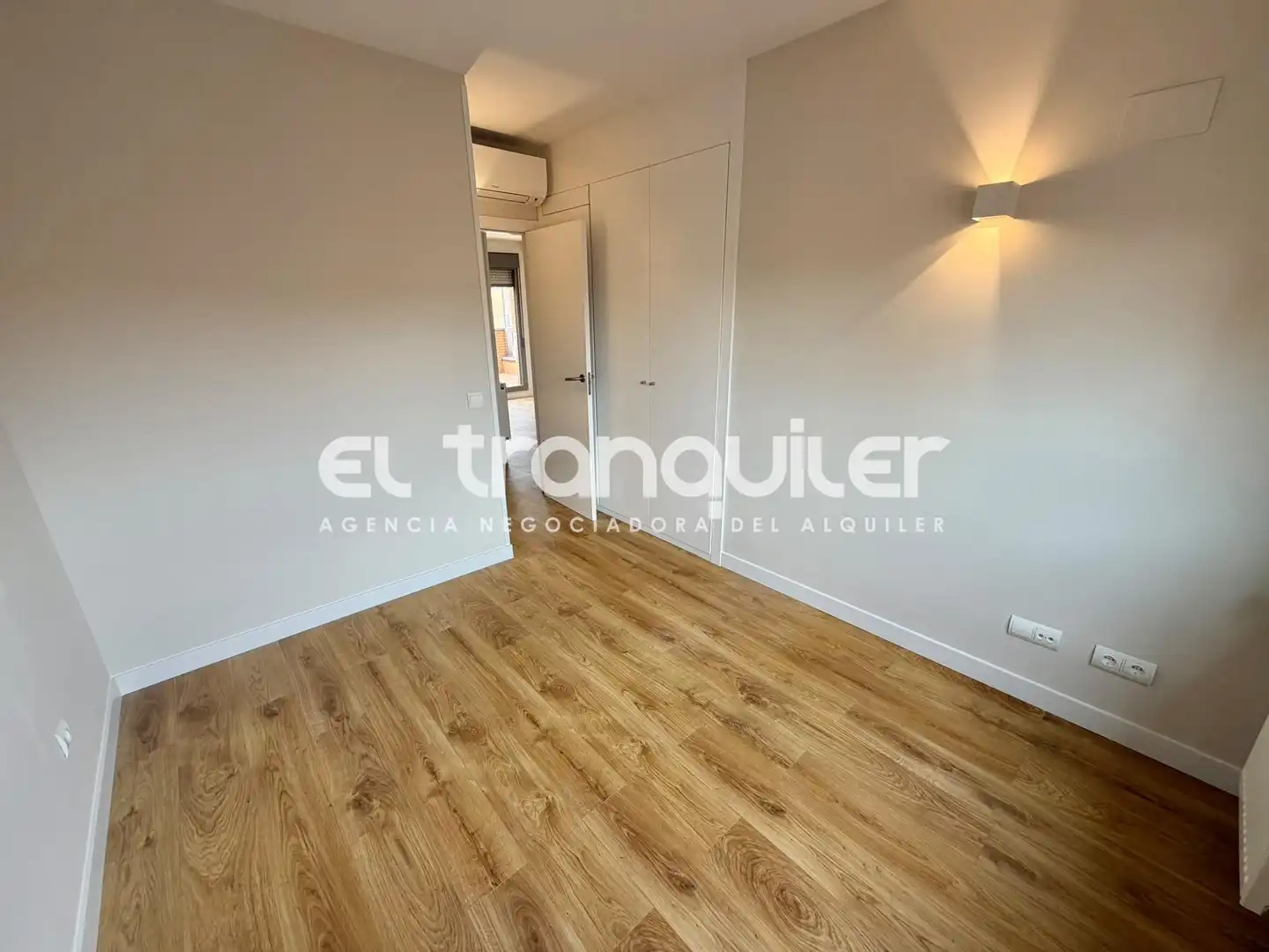 Schlafzimmer von Dachboden zur Miete in Hortaleza