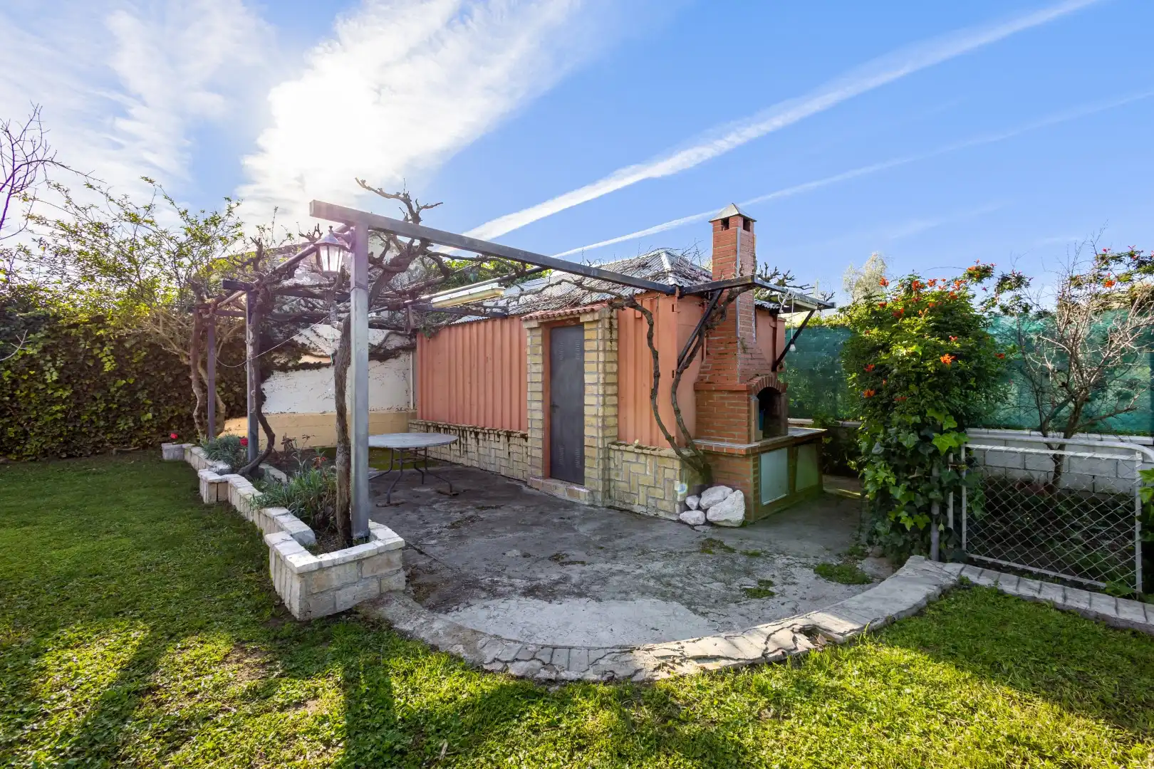 Exterior view of Houses for sale in El Puerto de Santa María  with Air Conditioner, Private garden and Terrace