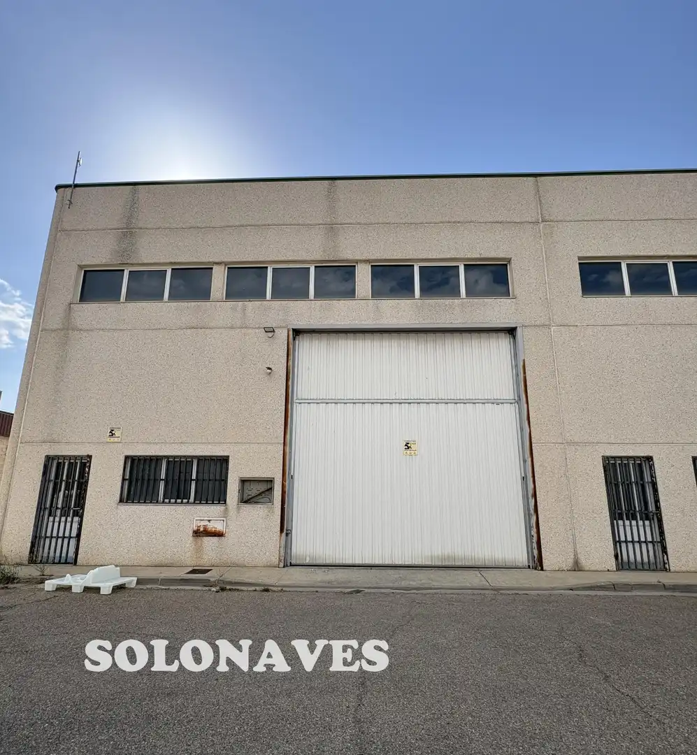 Nau industrial en venda a Santa Isabel - Movera