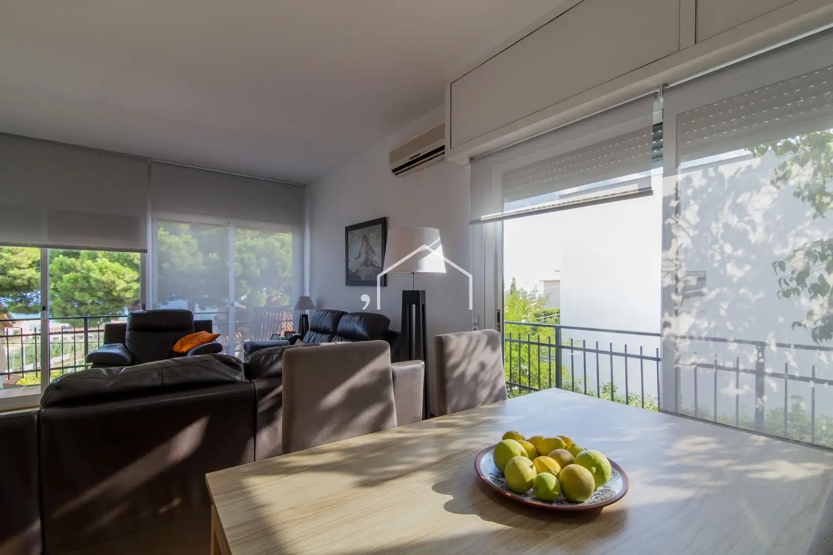 Houses for sale in Califòrnia - Santa Madrona