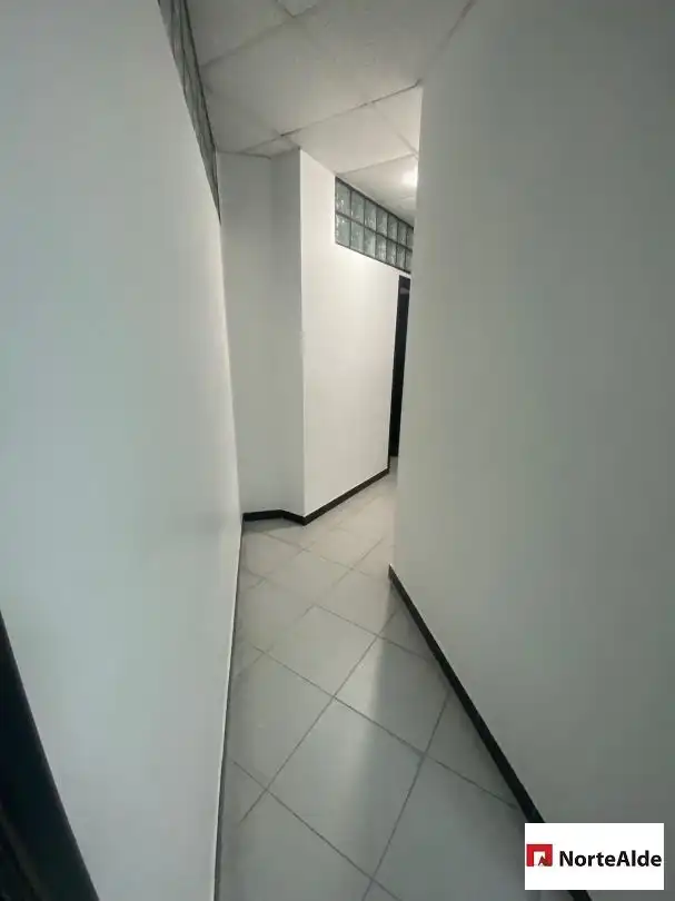 Local comercial en venda a Centro Urbano - Hirigunea, imagen 6