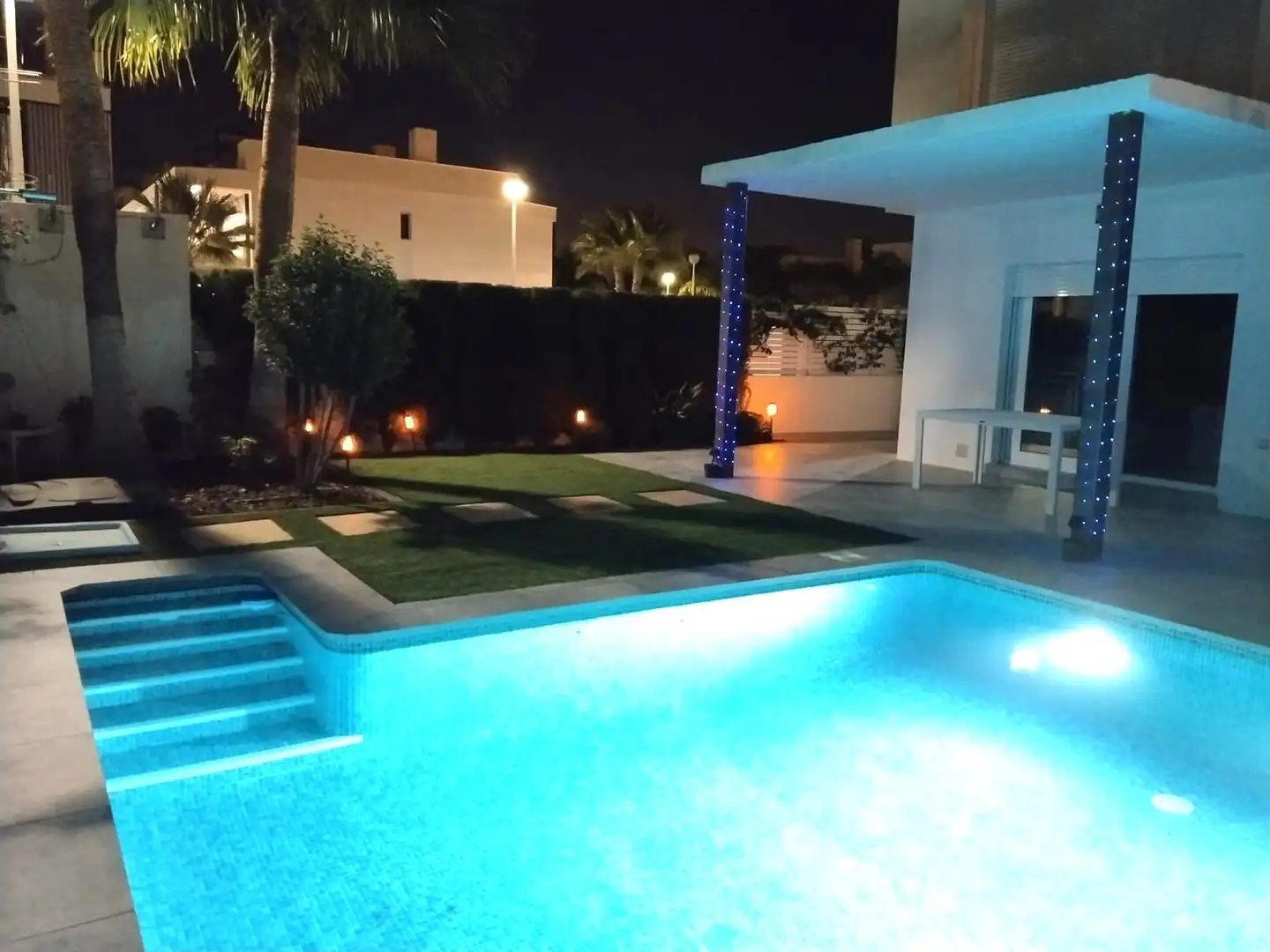 Piscina de Casa o xalet en venda en Cartagena amb Aire condicionat, Jardí privat i Terrassa