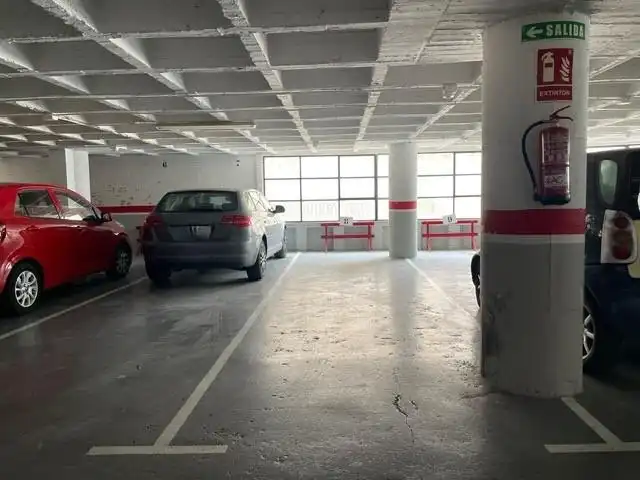 Parkplatz von Garage zum Verkauf in Málaga