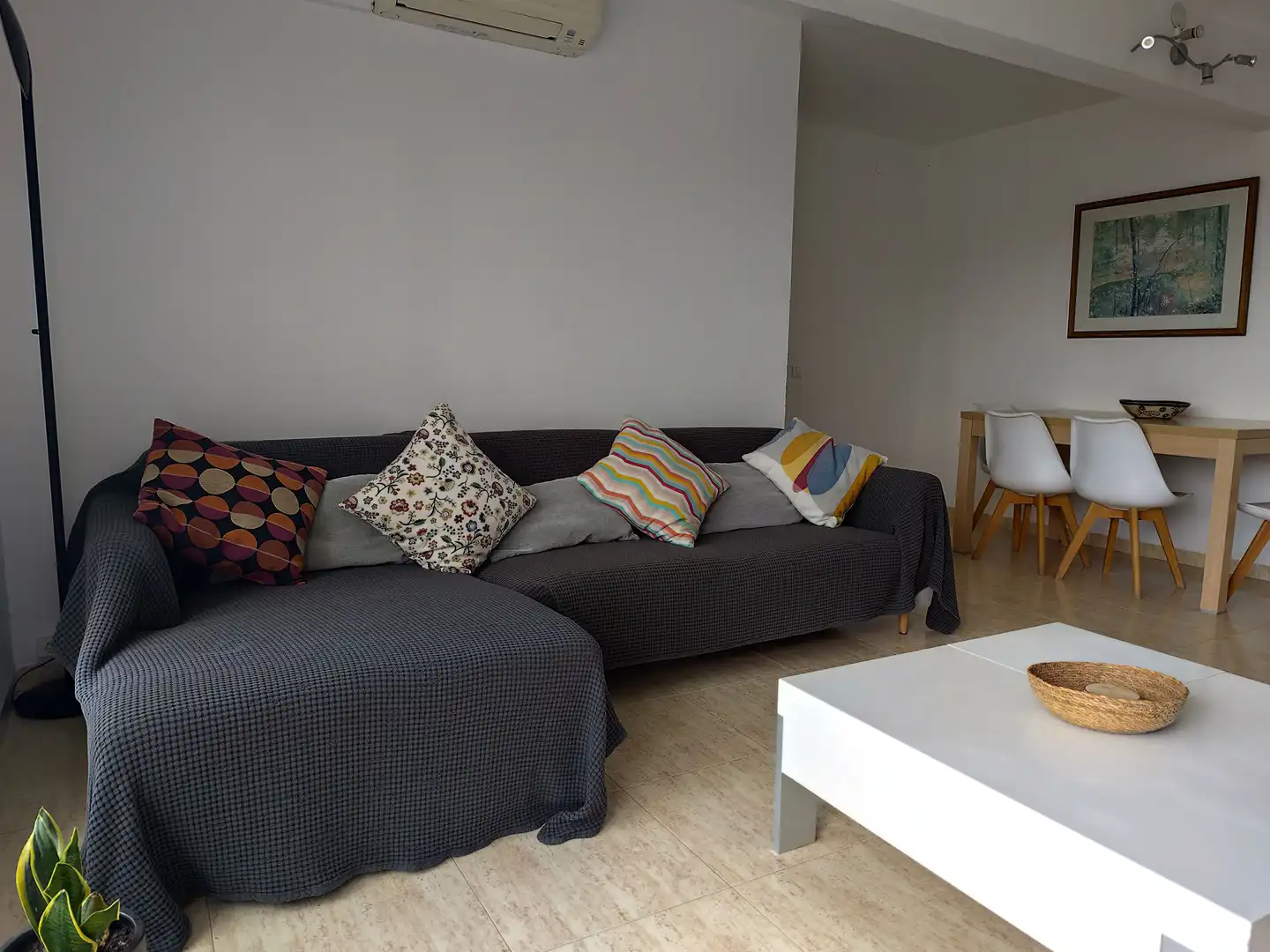Sala d'estar de Pis en venda en L'Ampolla amb Aire condicionat, Terrassa i Moblat