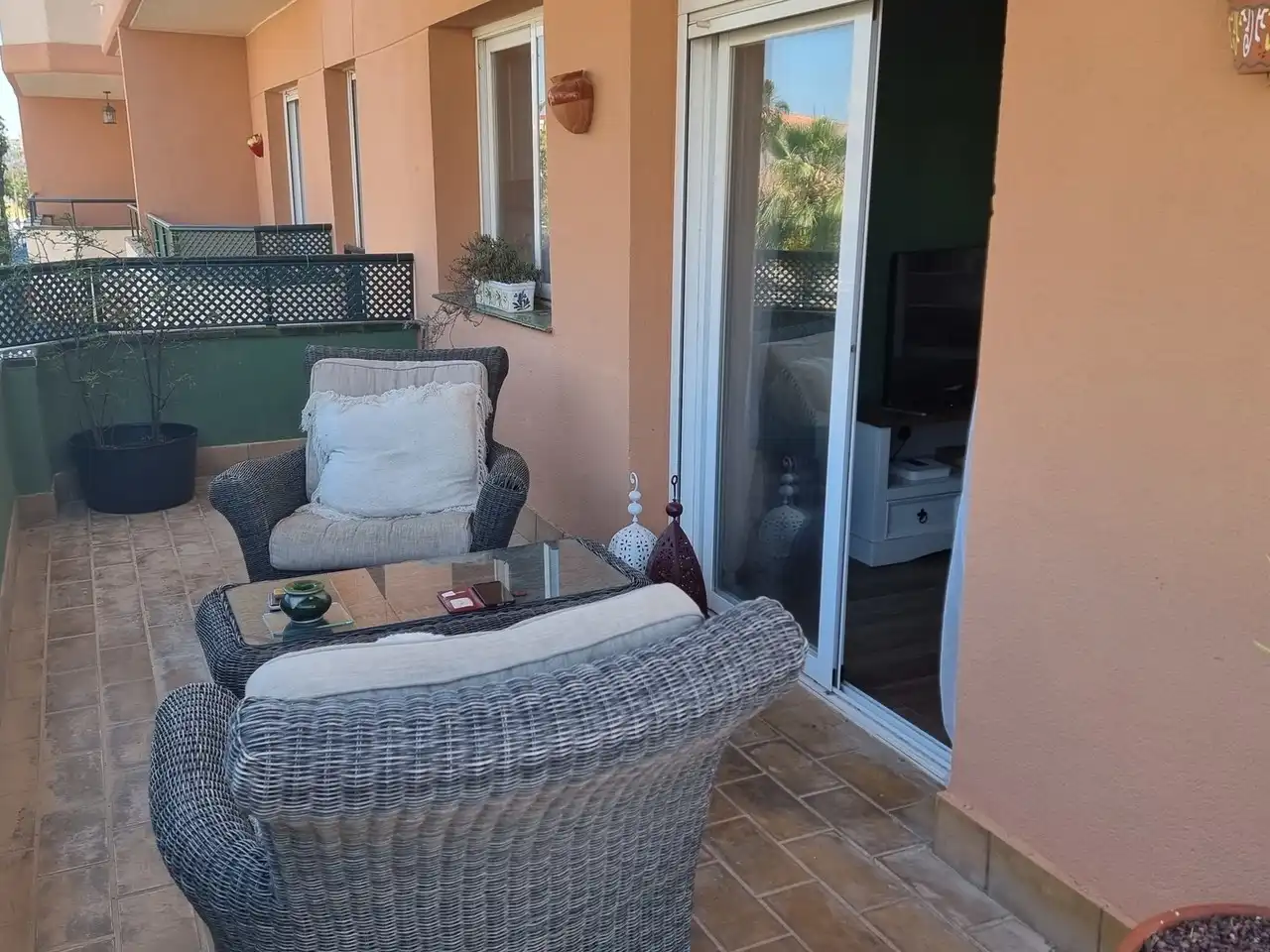 Terrassa de Apartament en venda en Manilva amb Terrassa i Piscina