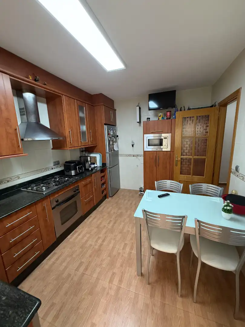 Casa a schiera con terrazza in vendita a Calle Primero de Marzo, imagen 3