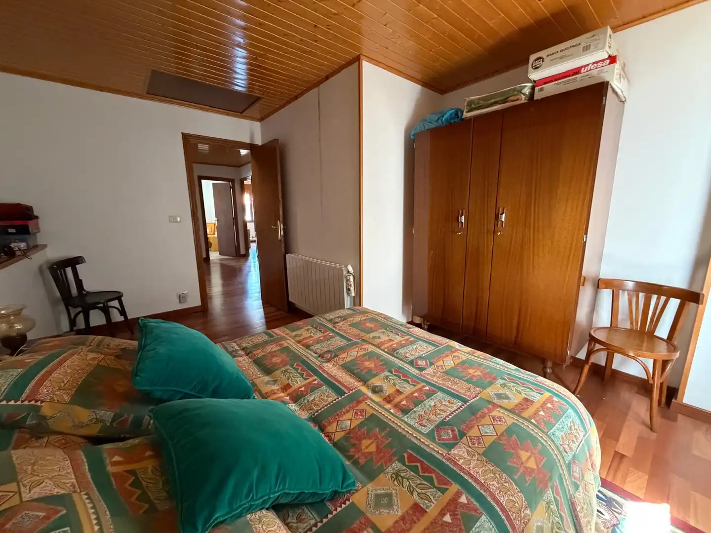 Bedroom of Detached homes for sale in San Xoán de Río  with Heating, Parquet flooring and Furnished