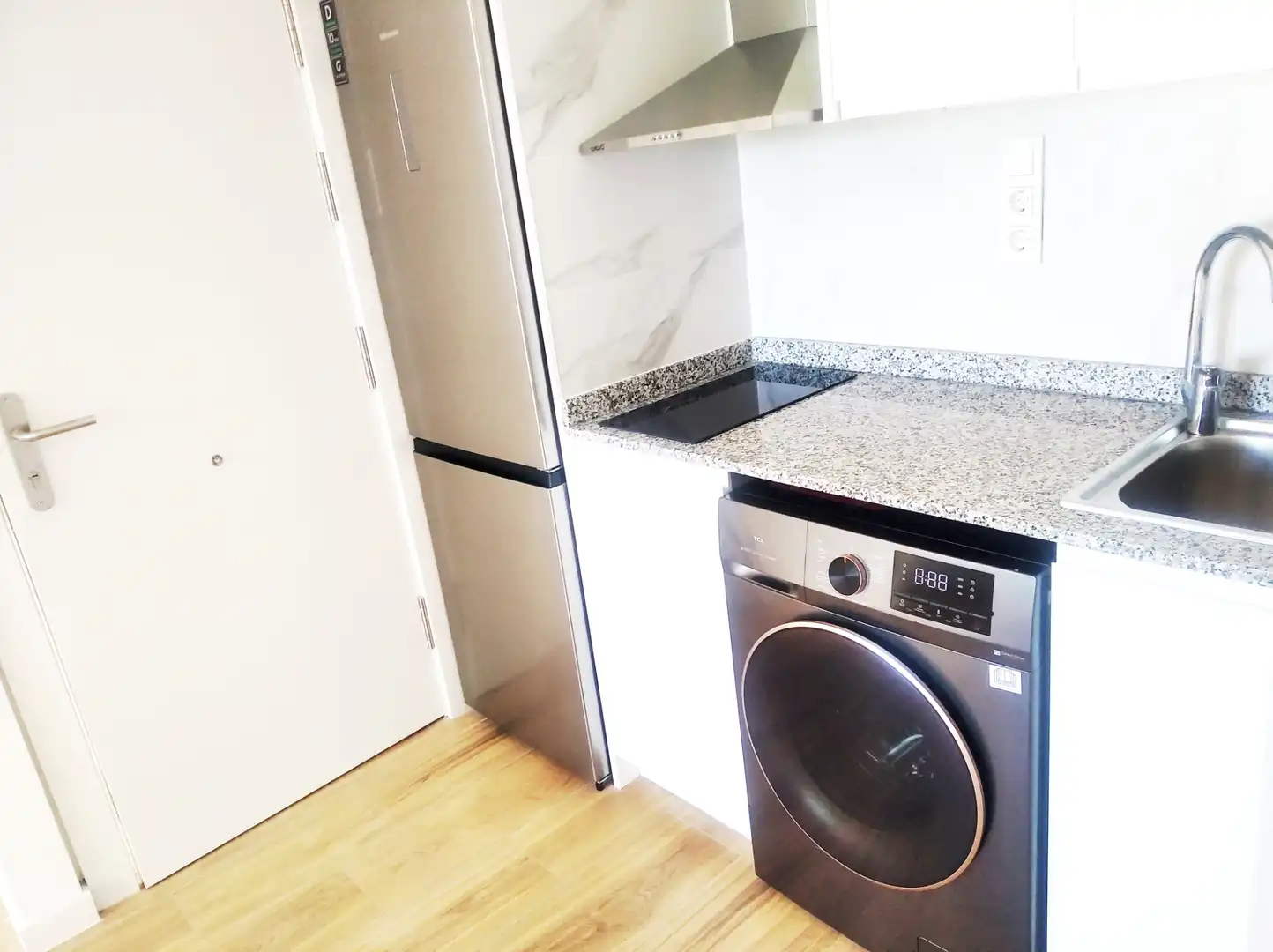 Cocina de Apartamento de alquiler en El Campello con Aire acondicionado, Calefacción y Parquet