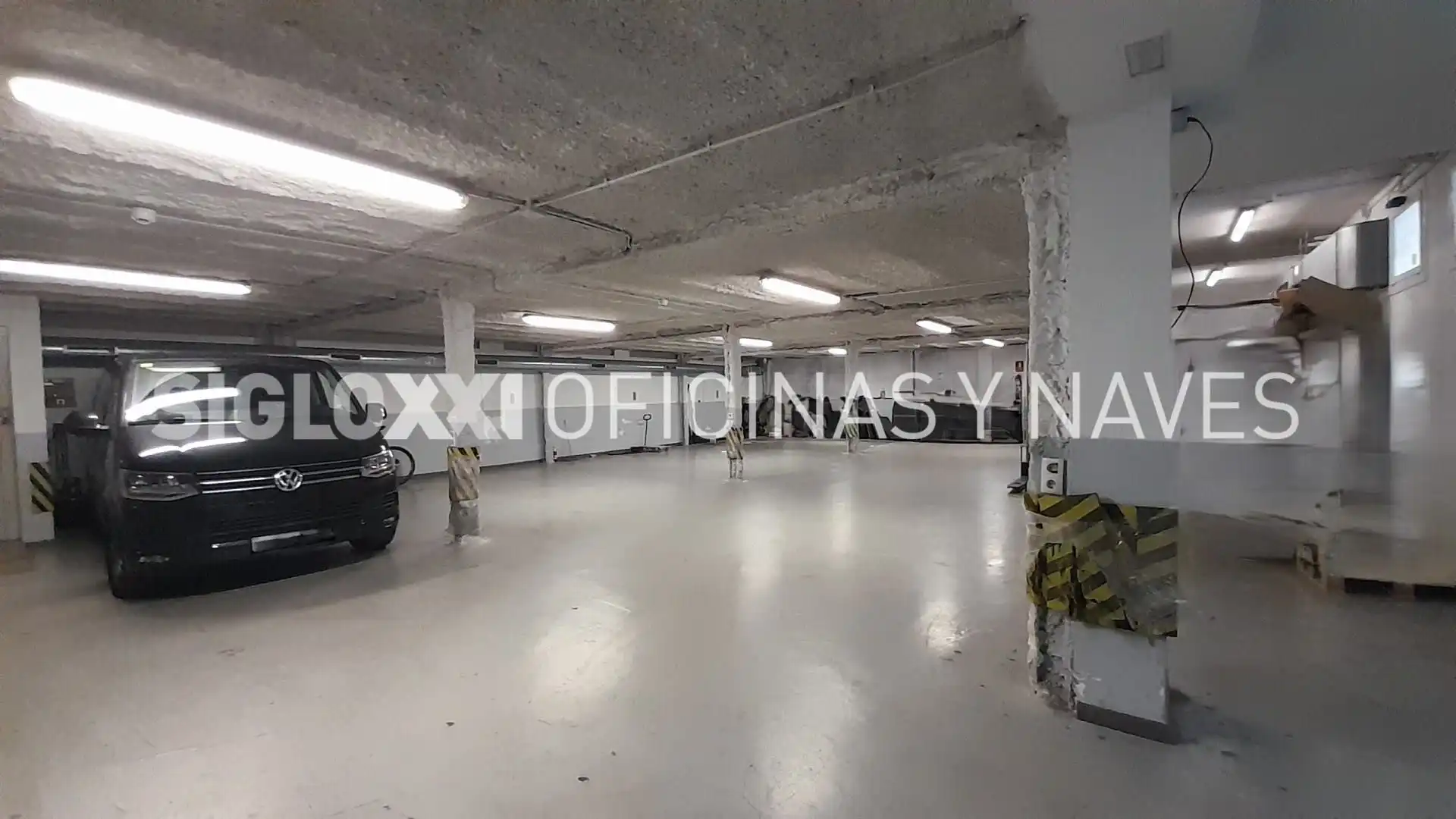 Commercial properties for sale in ESPRONCEDA , El Poblenou, Sant Martí
