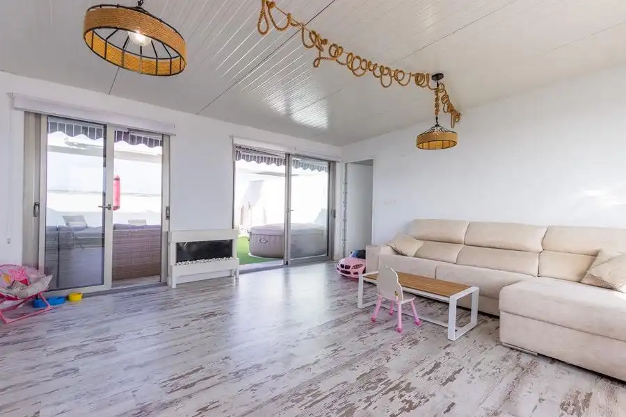 Living room of Attic for sale in Elche / Elx  with Air Conditioner, Heating and Private garden