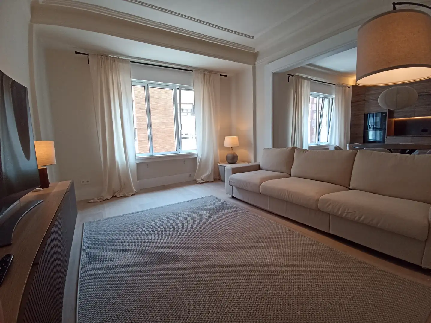 Flat for rent in Calle Asturias, Parque San Francisco - Uría