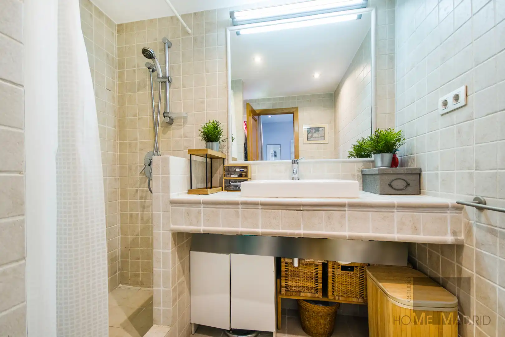 Baño de Piso en venta en Madrid con Aire acondicionado, Calefacción y Terraza
