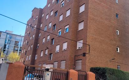 Vista exterior de Pis en venda en  Madrid Capital amb Aire condicionat, Calefacció i Jardí privat