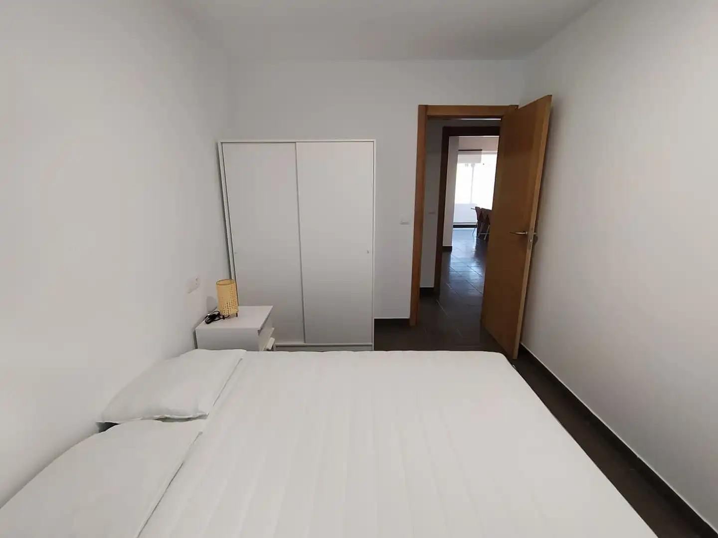 Dormitori de Casa adosada de lloguer en Corcubión amb Terrassa i Traster