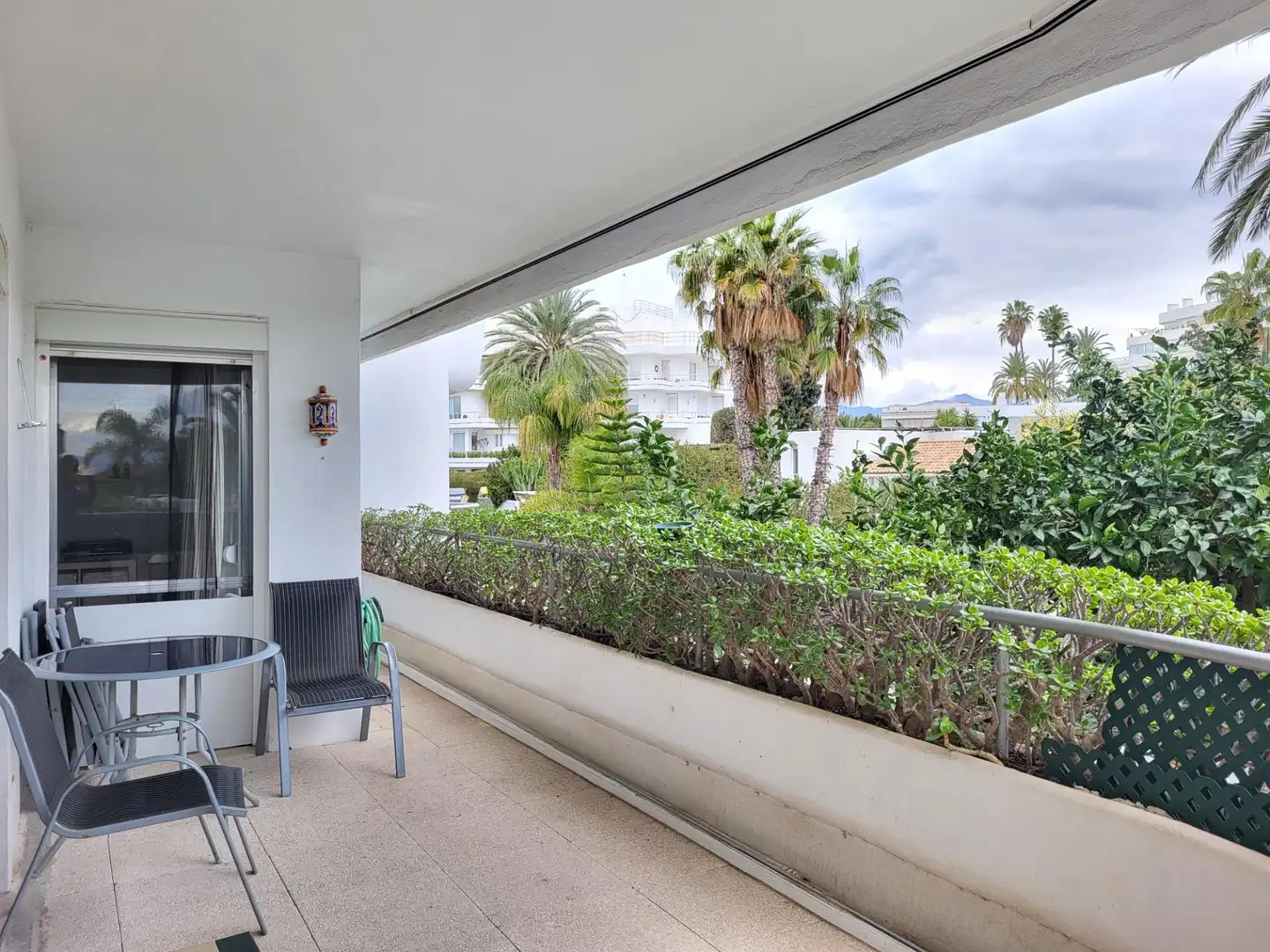 Terrassa de Apartament en venda en Marbella amb Jardí privat, Terrassa i Traster