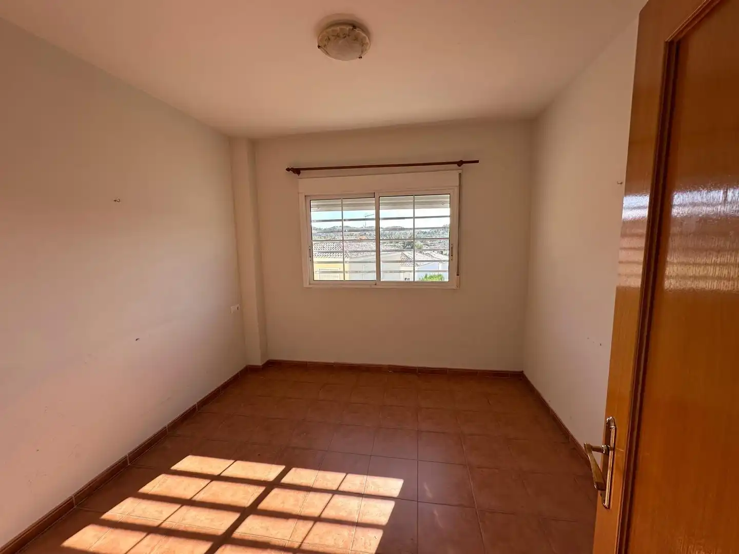 Habitación de Casa o chalet en venta en Aspe con Jardín privado, Balcón y Alarma
