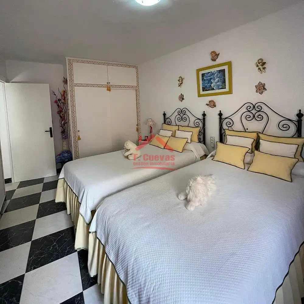 Habitación de Apartamento en venta en Vélez-Málaga con Aire acondicionado, Calefacción y Terraza