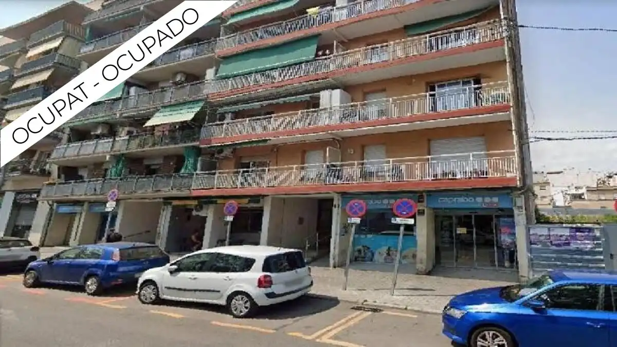 Apartament amb terrassa en venda a Cerdanyola