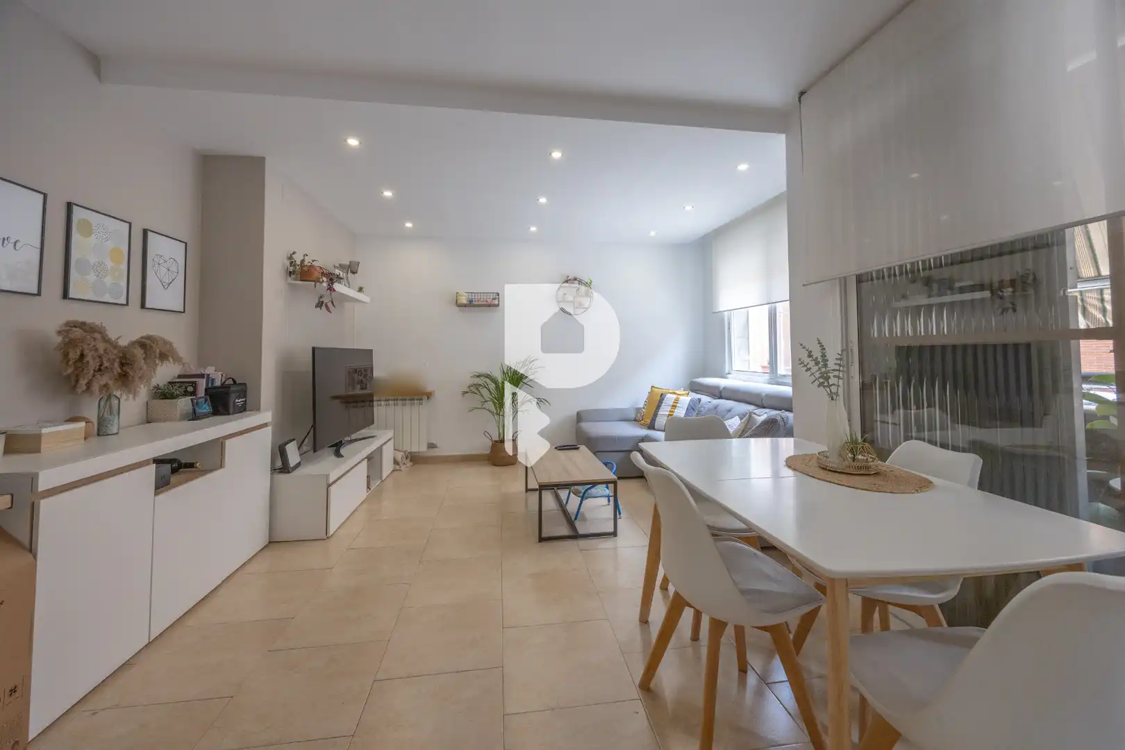 Sala d'estar de Planta baixa en venda en Sant Vicenç Dels Horts amb Aire condicionat, Calefacció i Terrassa