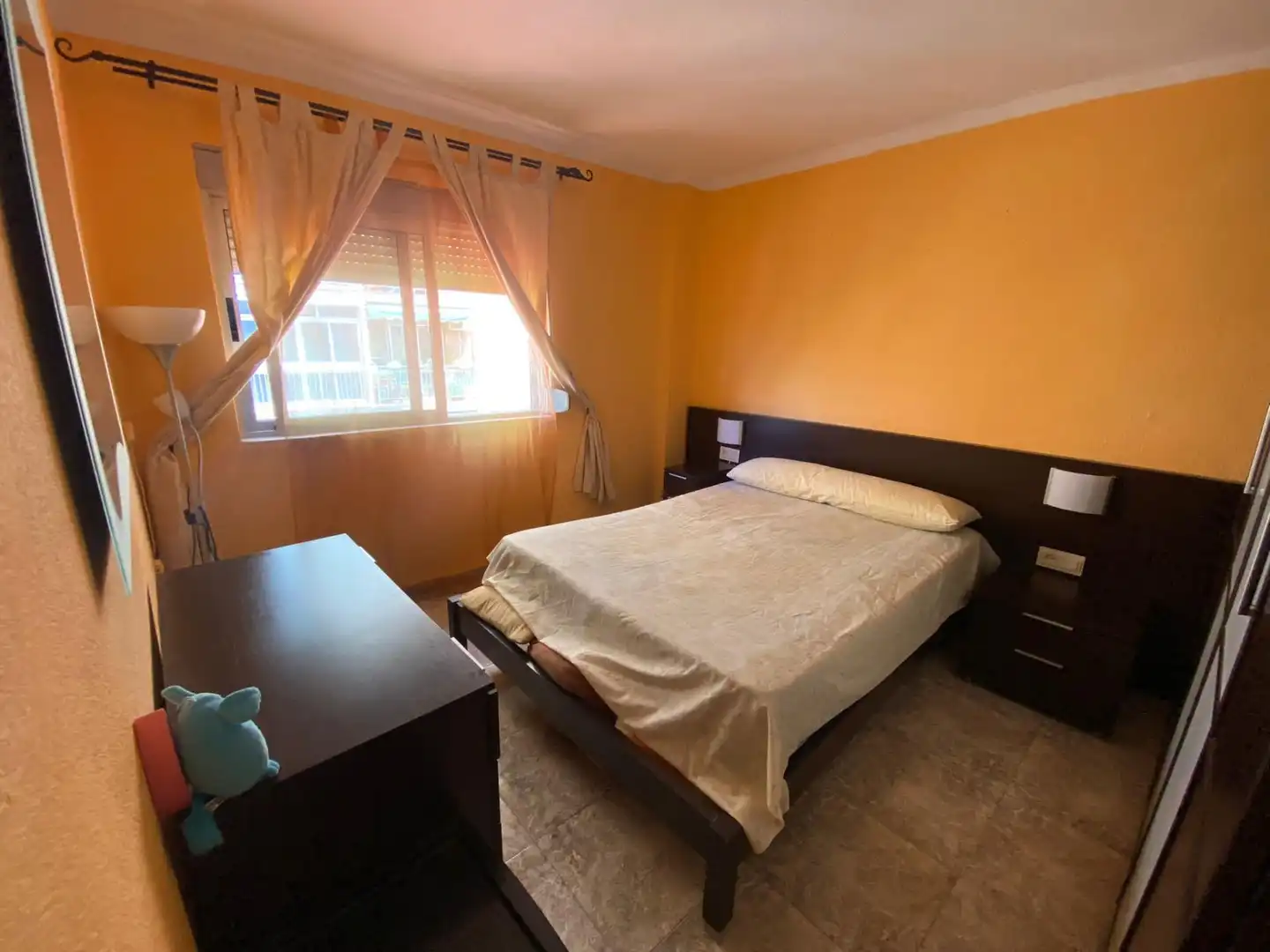 Bedroom of Flat for rent in Granada  with Air Conditioner, Heating and Furnished