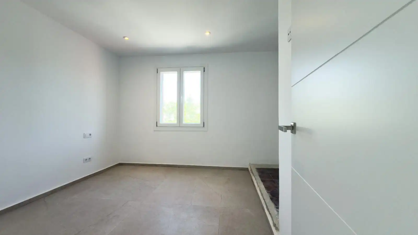 Schlafzimmer von Dachboden zum Verkauf in Santanyí mit Heizung, Terrasse und Balkon