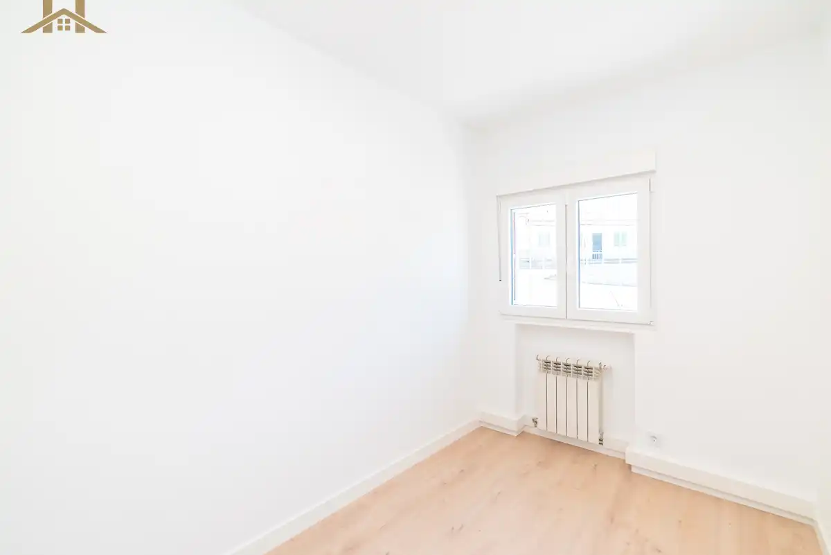 Bedroom of Flat for sale in Pozuelo de Alarcón  with Air Conditioner and Heating