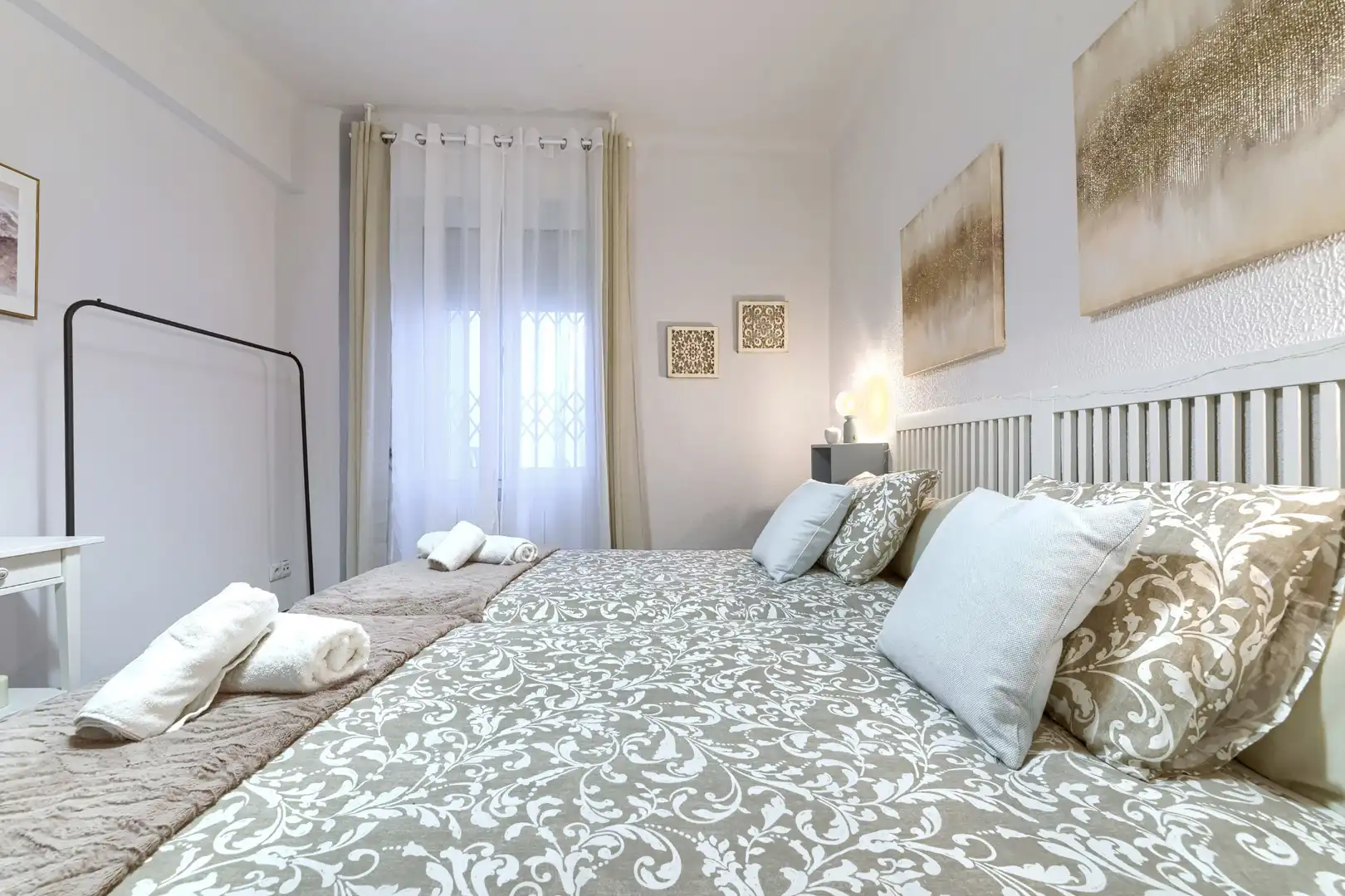 Habitación de Apartamento de alquiler en Bilbao  con Calefacción, Amueblado y Lavadora