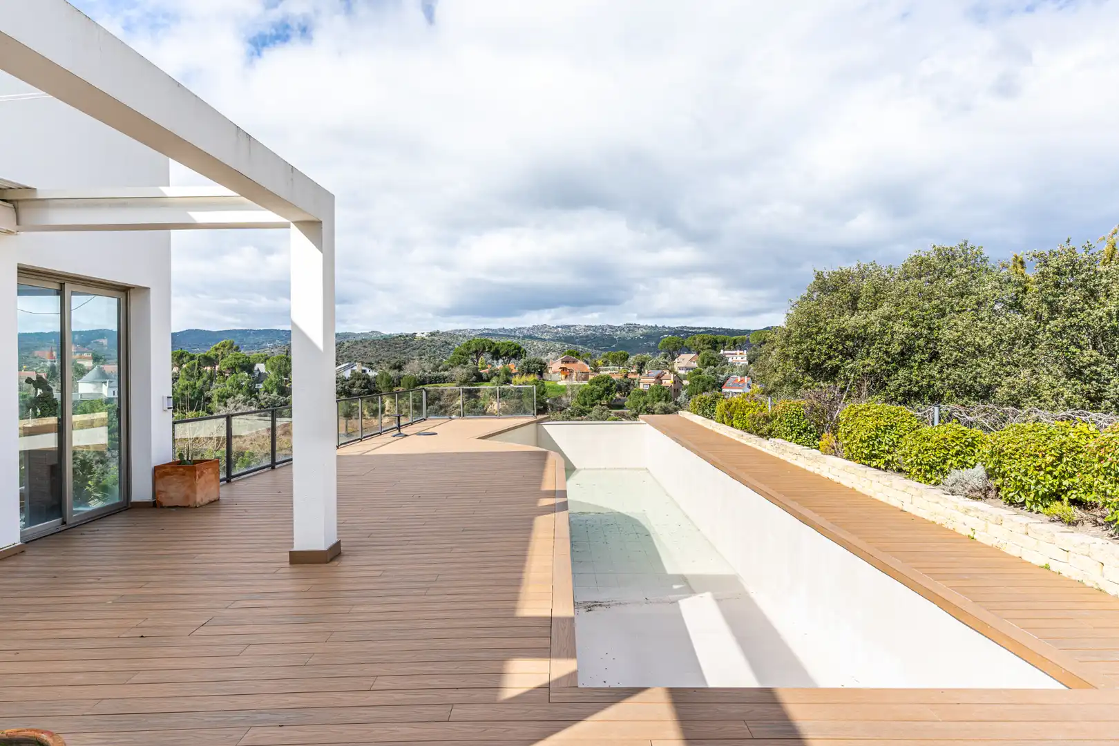 Piscina de Casa o xalet en venda en Las Rozas de Madrid amb Aire condicionat, Calefacció i Jardí privat