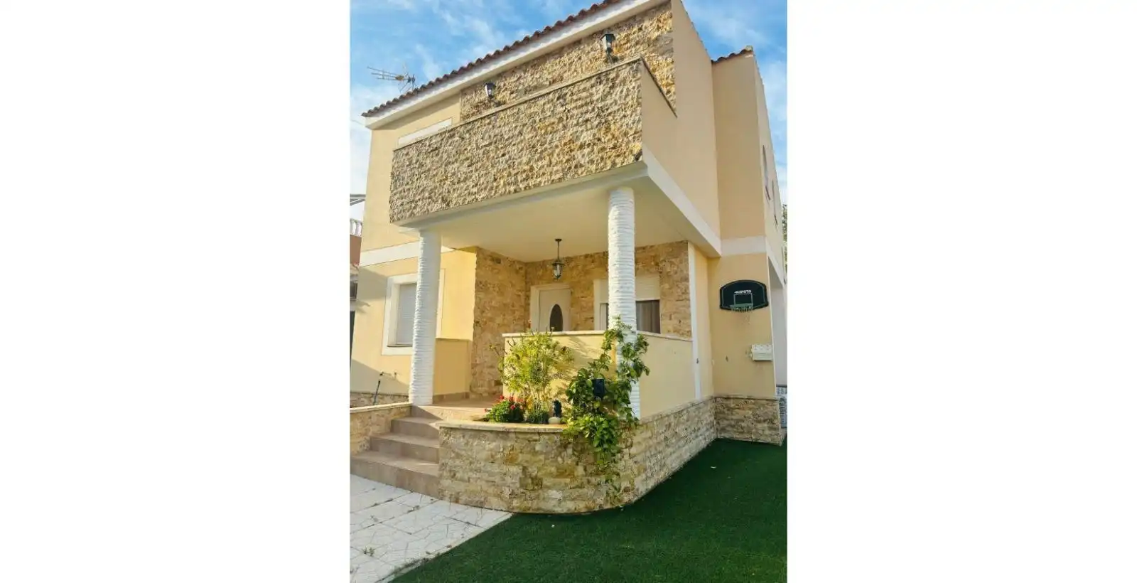 Villa avec terrasse à vendre à El Pinar de Campoverde