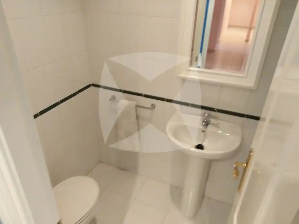 Bany de Pis en venda en Badajoz amb Aire condicionat, Jardí privat i Terrassa
