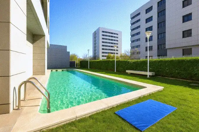 Piscina de Loft en venta en Valencia con Aire acondicionado, Calefacción y Jardín privado