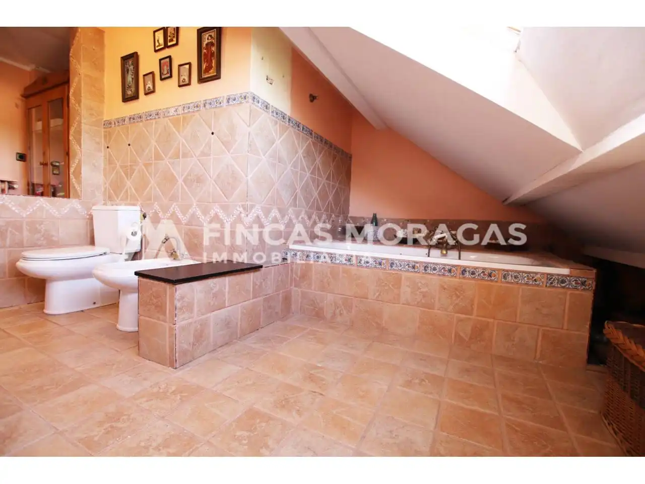 Bathroom of Attic for sale in Sant Cugat del Vallès  with Air Conditioner, Heating and Parquet flooring