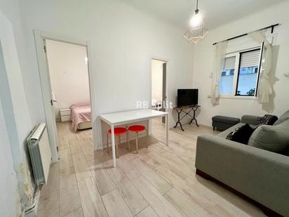 Living room of Flat for sale in  Madrid Capital