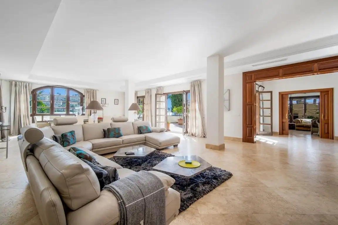 Chalet con piscina en venta en La Quinta, imagen 8