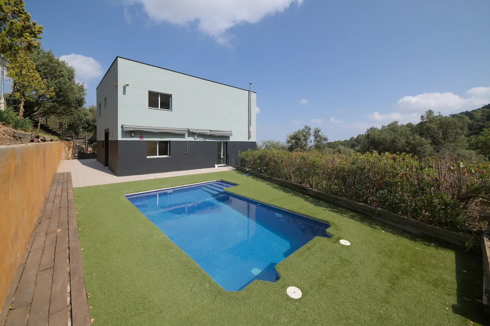 Villa con piscina in vendita a Carrer del Raval de Roca Bruna