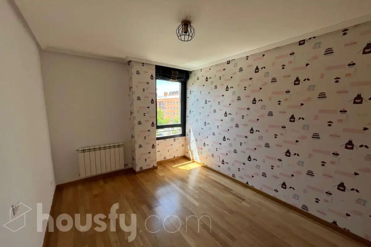 Wohnung zur Miete in Laura de los Ríos, Las Eras de Renueva