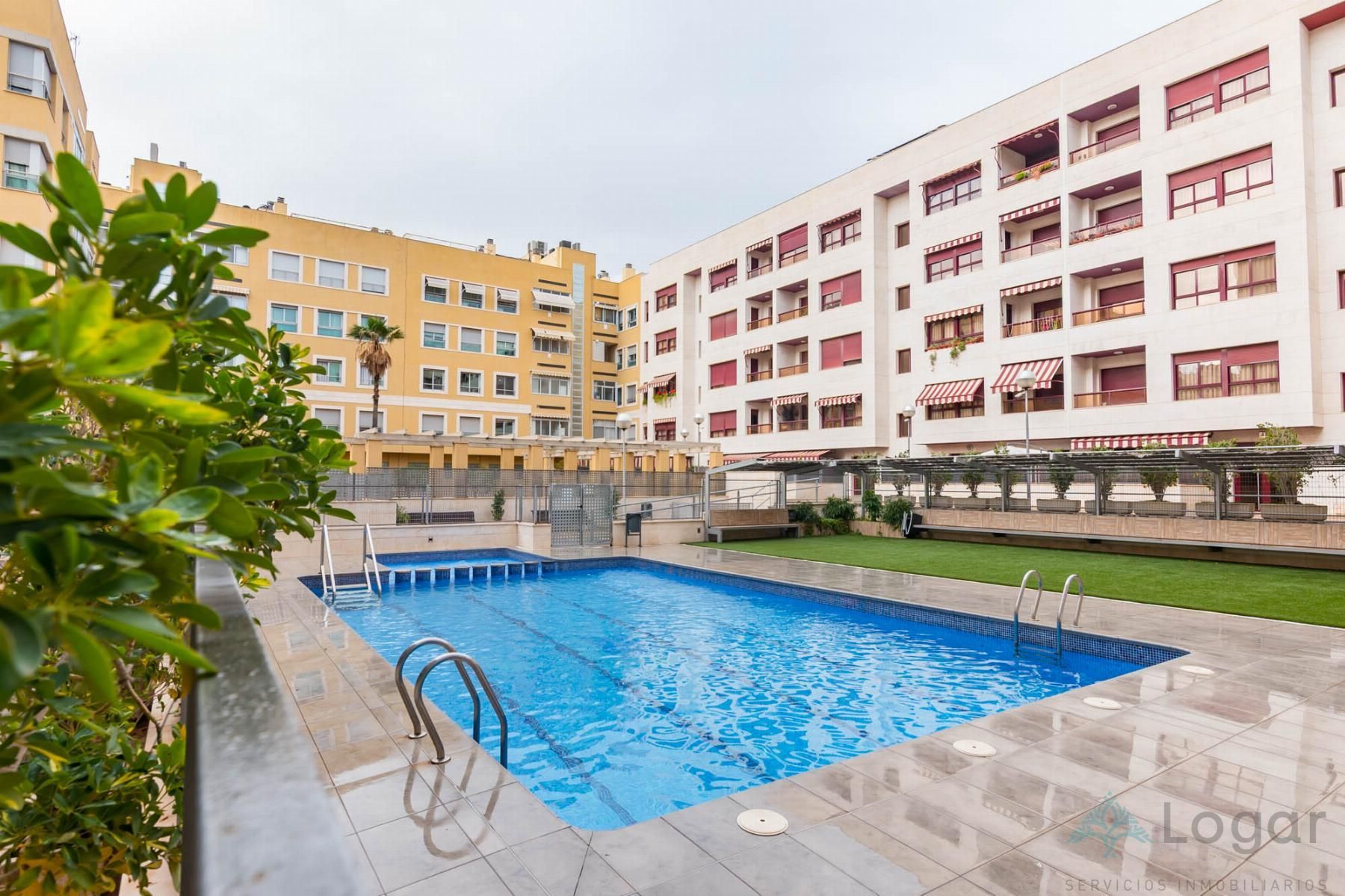 Piscina de Piso de alquiler en  Murcia Capital con Aire acondicionado, Calefacción y Trastero