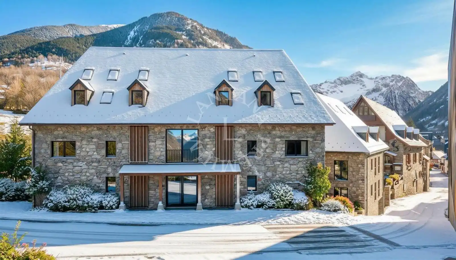 Vista exterior de Piso en venta en Naut Aran con Trastero