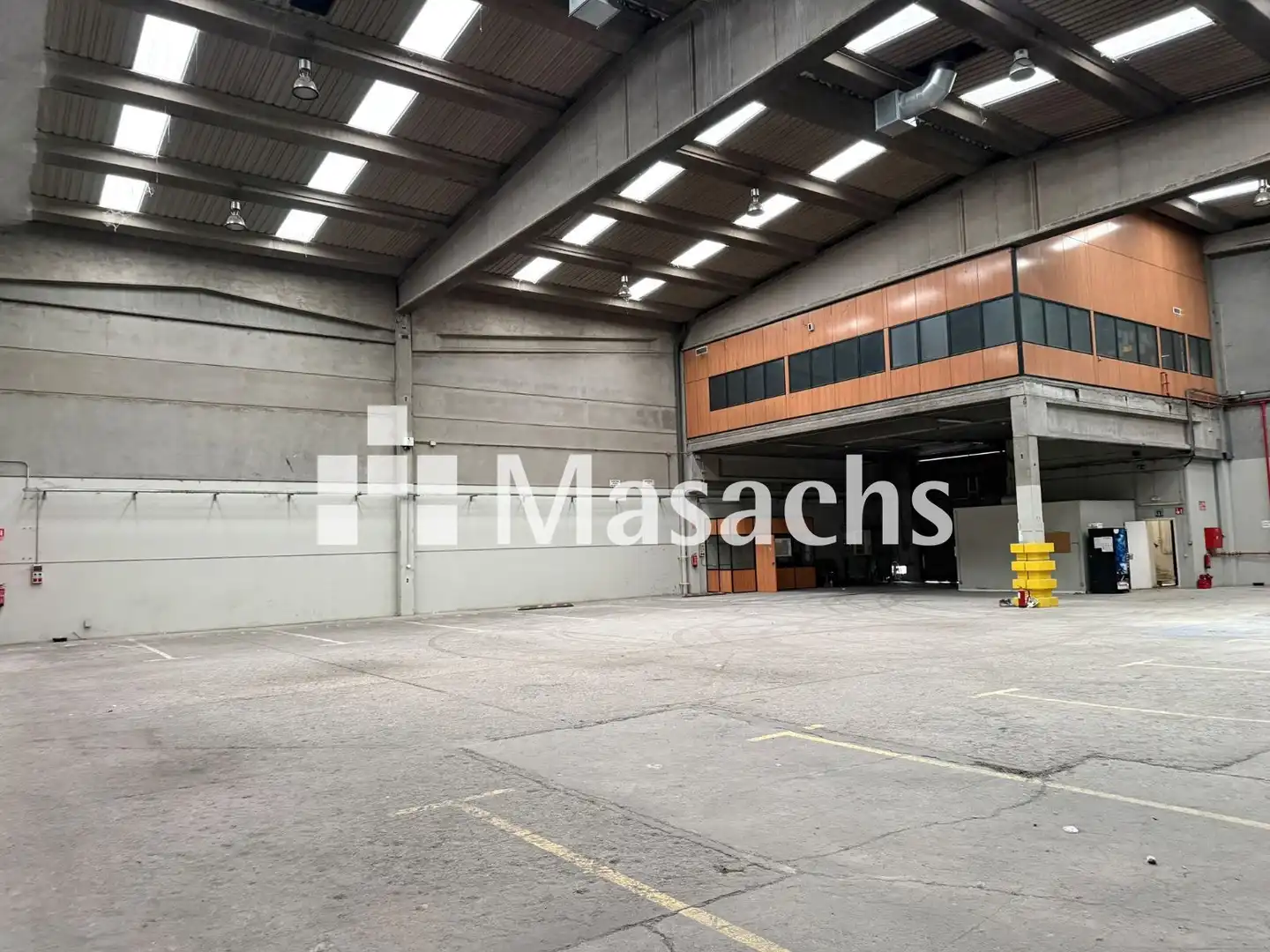 Industriegebäude zur Miete in Zona Industrial, imagen 2