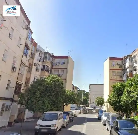 Exterior view of Flat for sale in Sevilla