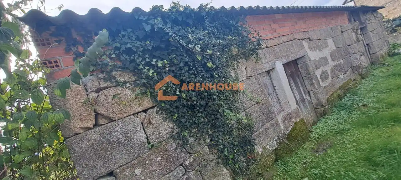 Casa amb jardí en venda a Maside