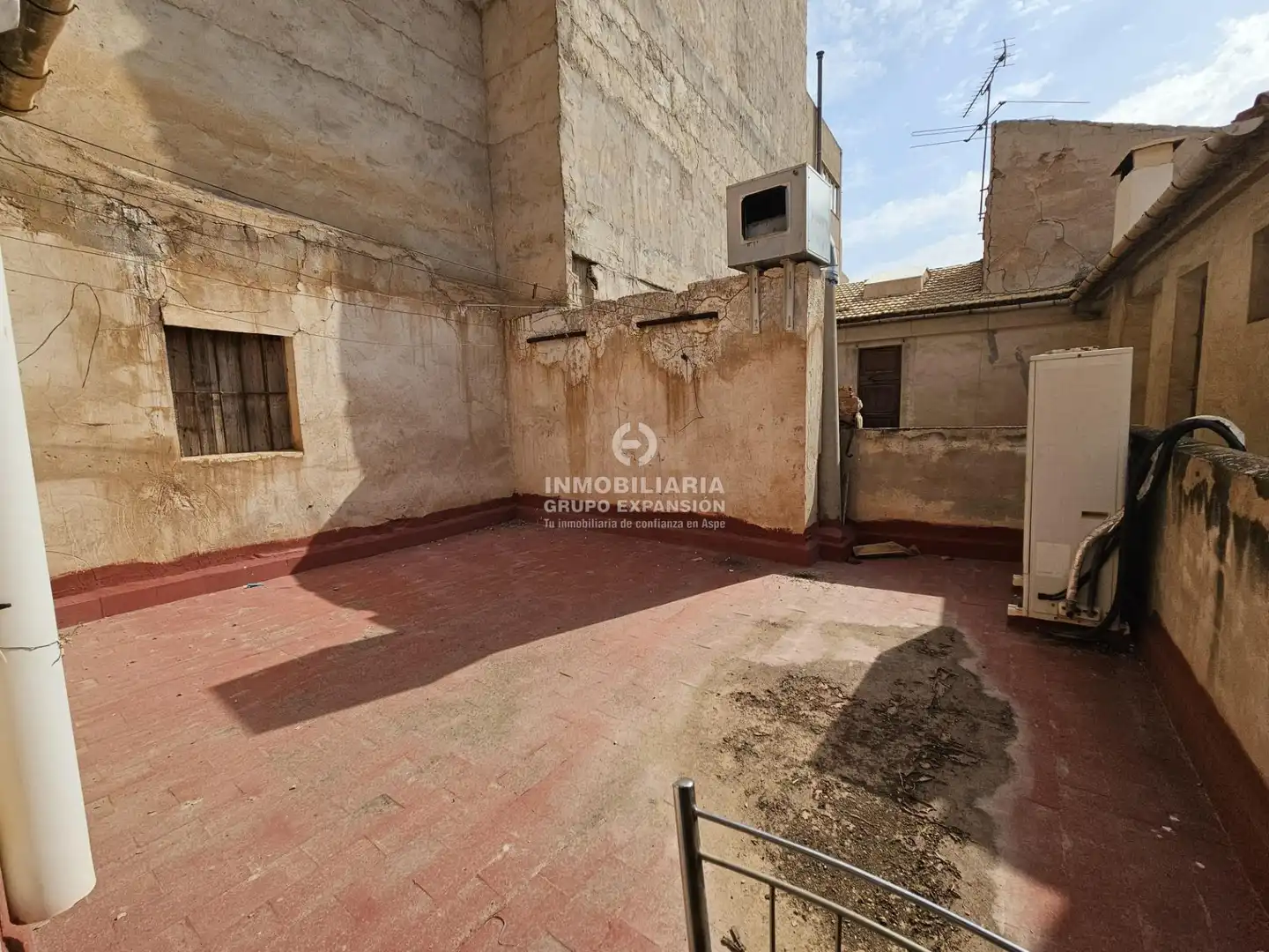 Vista exterior de Casa o chalet en venta en Novelda con Aire acondicionado, Trastero y Alarma