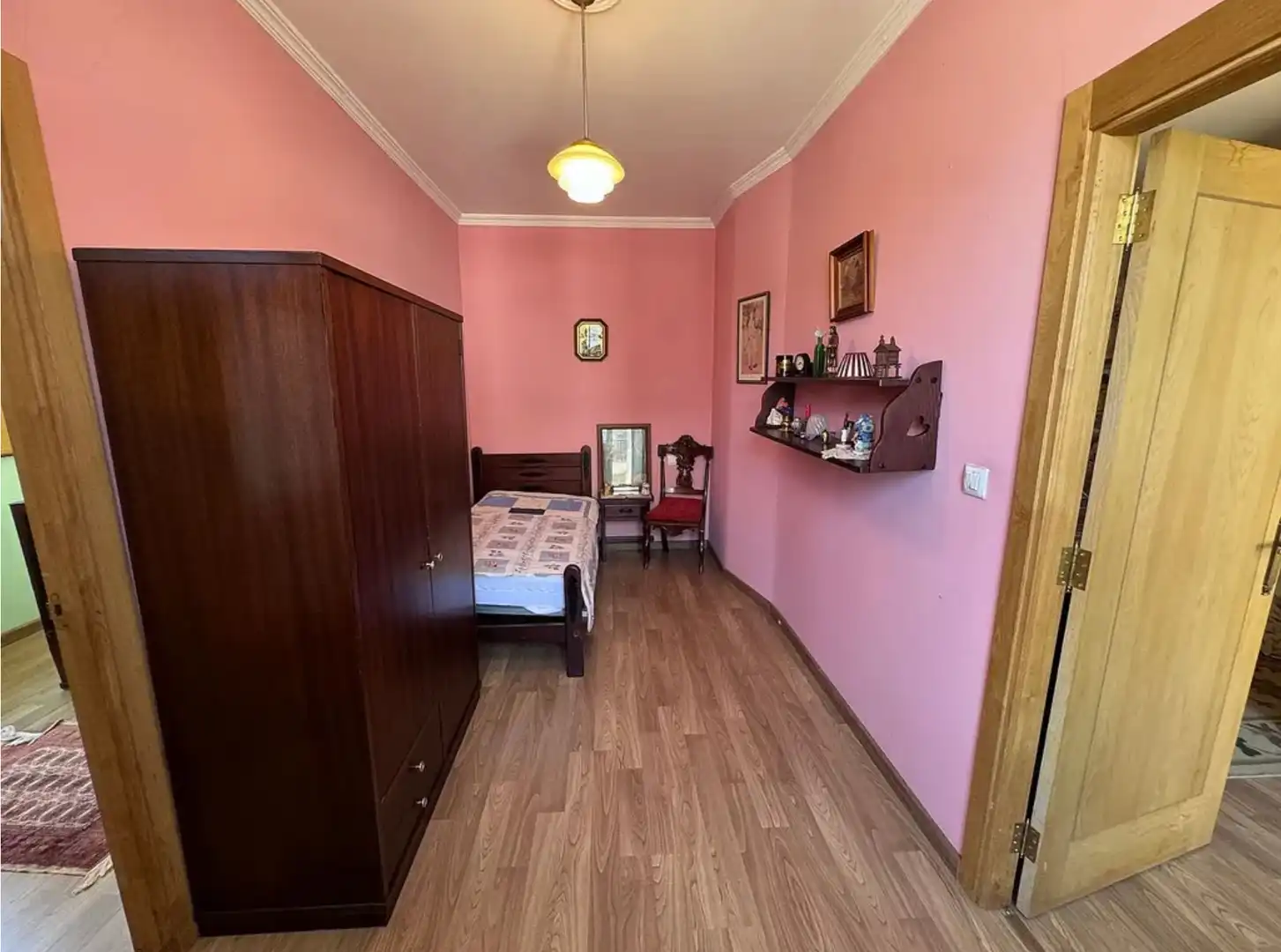 Dormitori de Casa o xalet en venda en Bóveda amb Calefacció, Jardí privat i Moblat