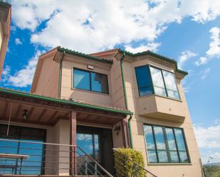 Exterior view of Single-family semi-detached to rent in Nigrán  with Terrace