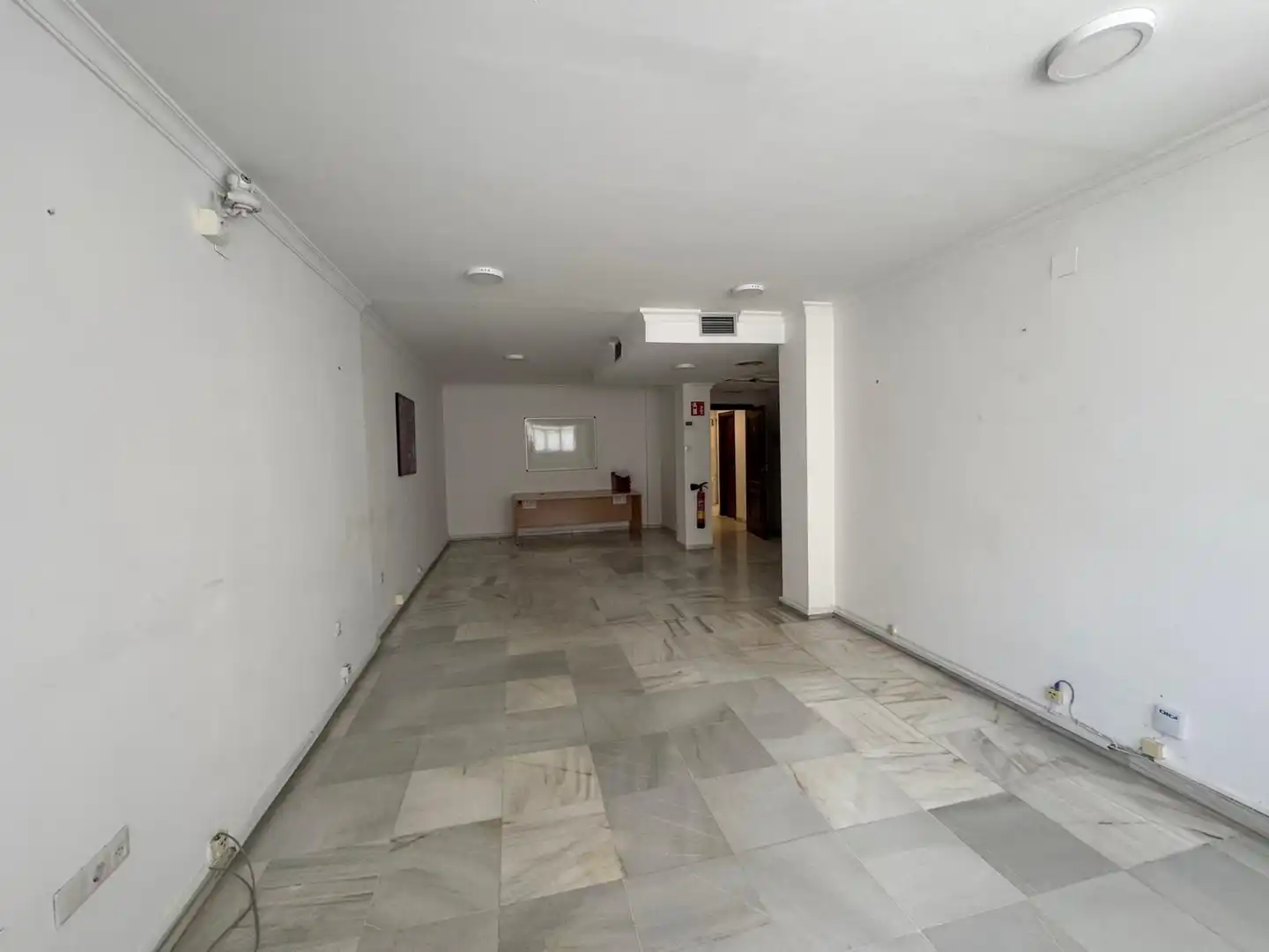 Office for rent in Puerto Deportivo