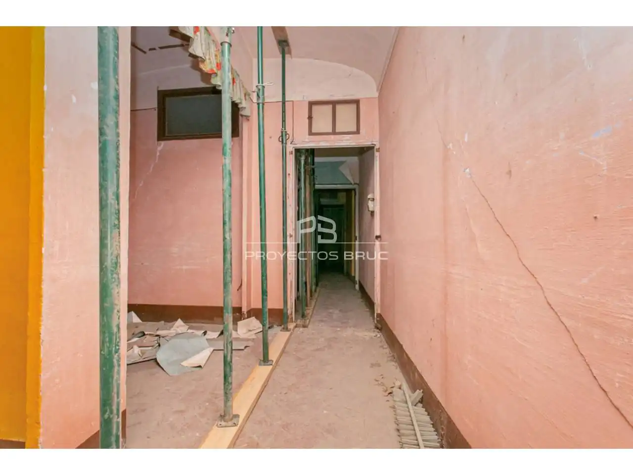Reihenhaus zum Verkauf in Nucli Urbà, imagen 5