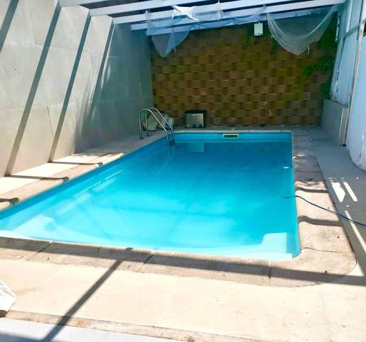 Casa adosada en Venta en Casco Histórico