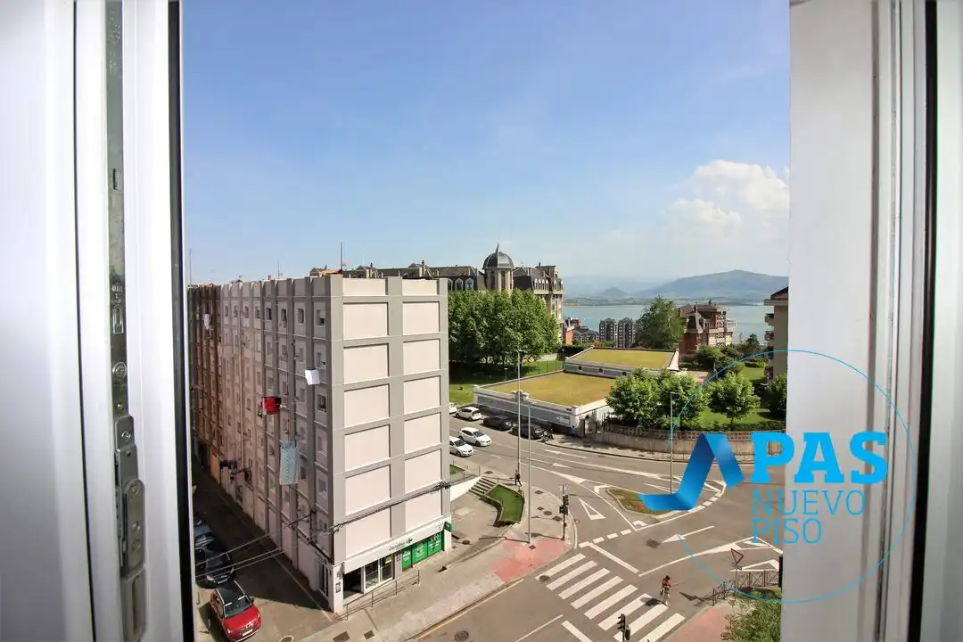 Piso en venta en Santander con Calefacción
